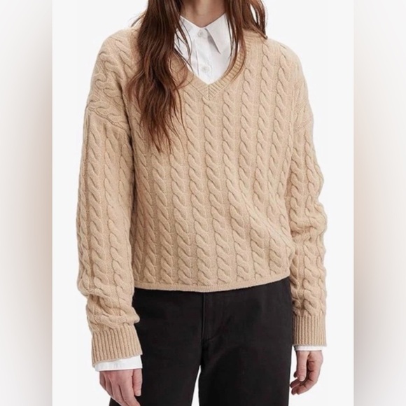 LEVI’S WOMENS RAE CABLE KNIT V NECK CROPPED WOOL SWEATER BEIGE SZ L NWT - Picture 2 of 12